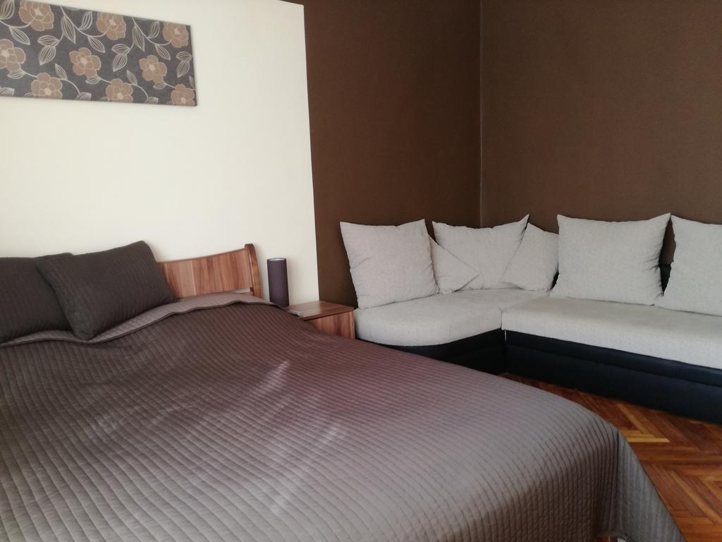 Stilus Apartman Appartement Szekszárd Buitenkant foto